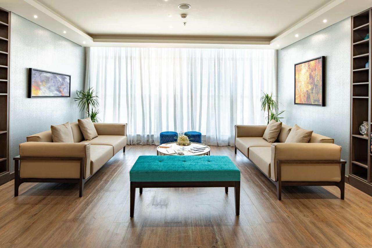 Radisson Blu Hotel, Jeddah Corniche エクステリア 写真 A living room