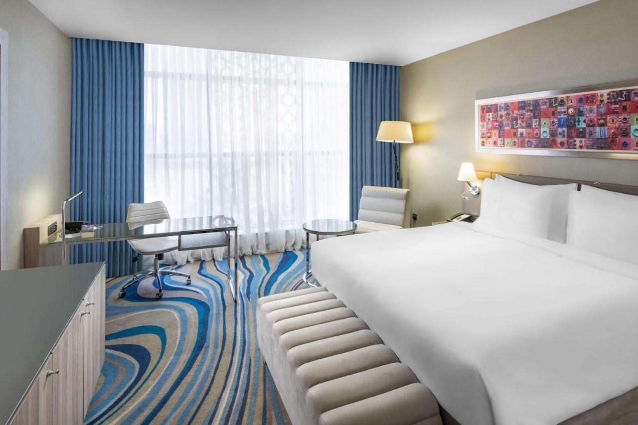 Radisson Blu Hotel, Jeddah Corniche エクステリア 写真 A room at the hotel