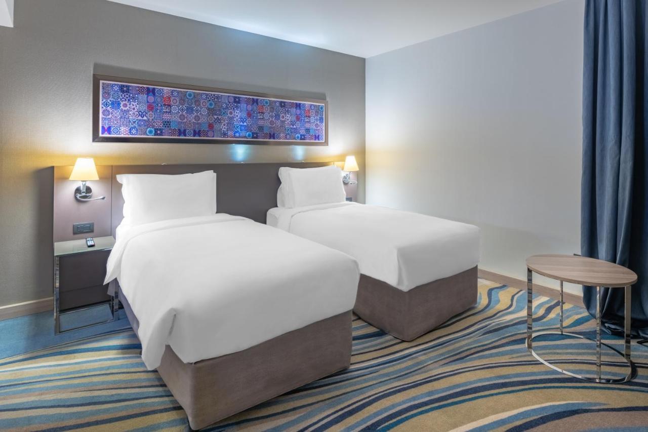 Radisson Blu Hotel, Jeddah Corniche エクステリア 写真 A room at the hotel